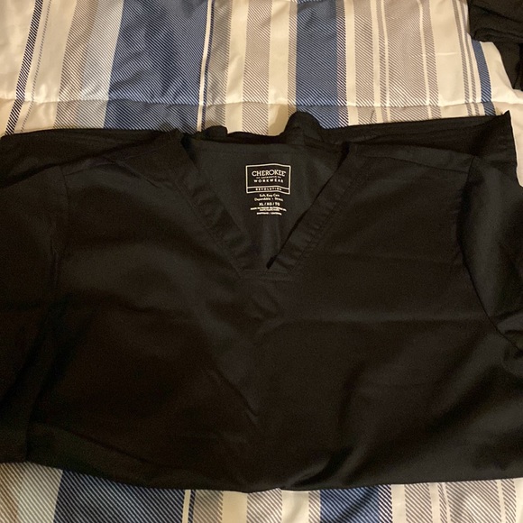 COPY - Cherokee workwear revolution scrub set - Picture 6 of 8